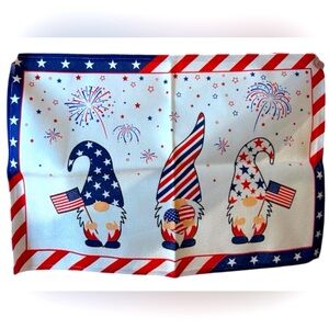 New In Package -4 pack Patriotic Gnome Print Linen Placemats